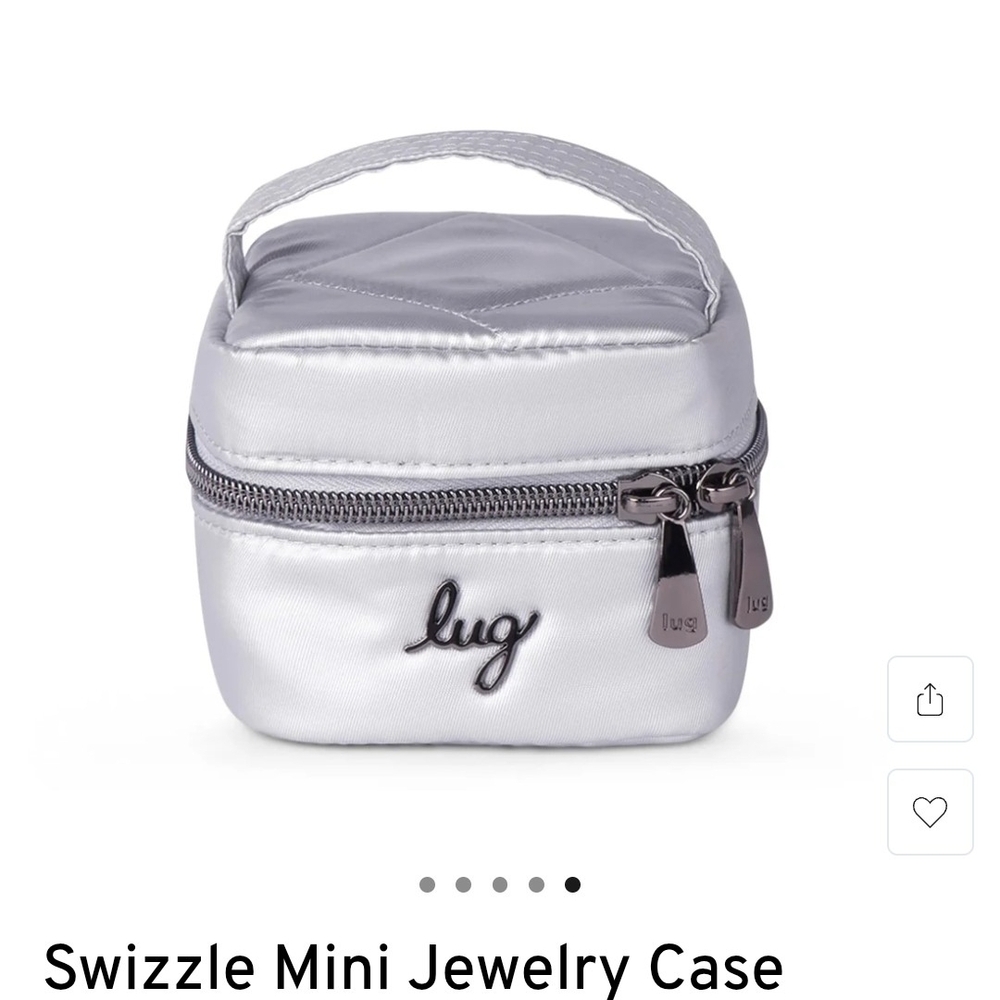Lug Swizzle Mini Jewelry Case in Metallic Silver
